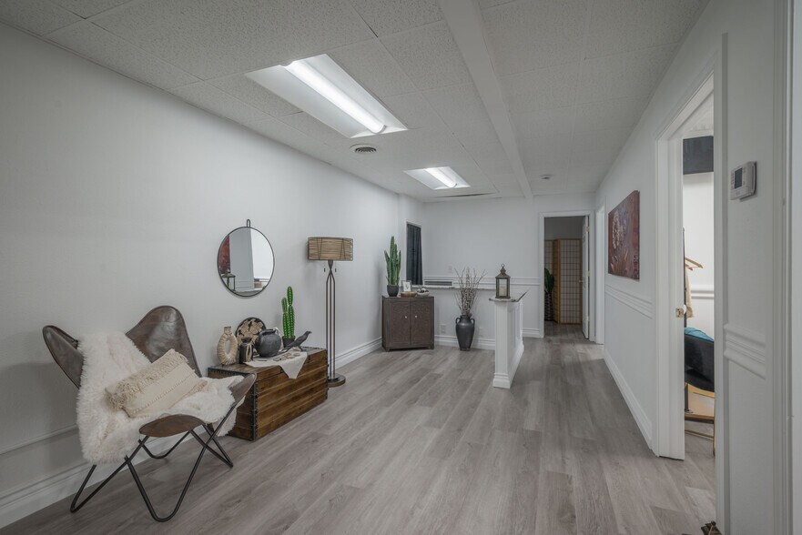 More Photos Of 410 S Pearl Ave, Joplin Office Residential For Sale