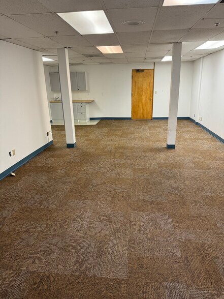 More Photos Of 1120 SE Main St, Portland Loft Creative Space For Lease