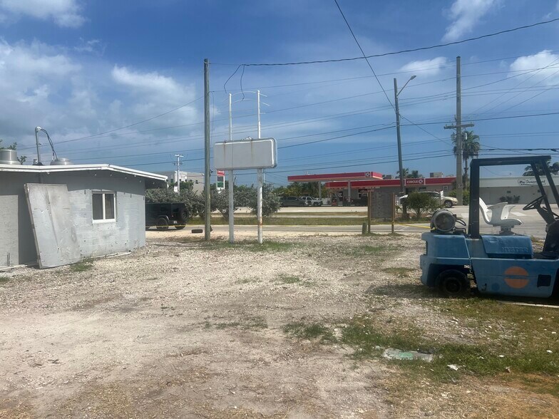 More Photos Of 24931 Overseas Hwy, Summerland Key Restaurant For Lease