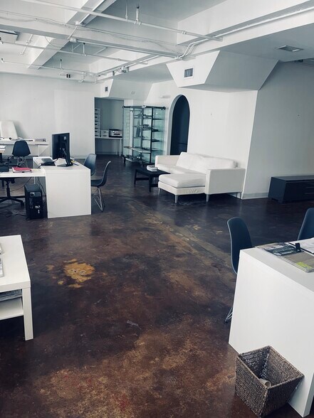 More Photos Of 168 SE 1st St, Miami Loft Creative Space For Sale