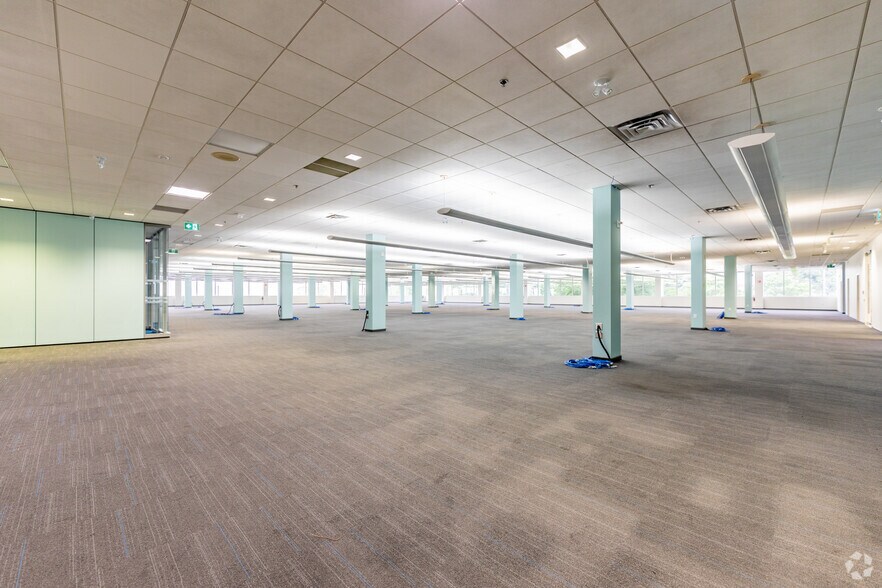More Photos Of 3450 Harvester Rd, Burlington Light Manufacturing For Lease