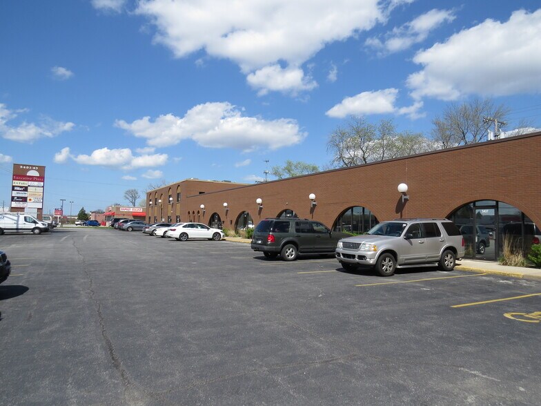 Primary Photo Of 5401-5443 Broadway St, Merrillville Office For Sale