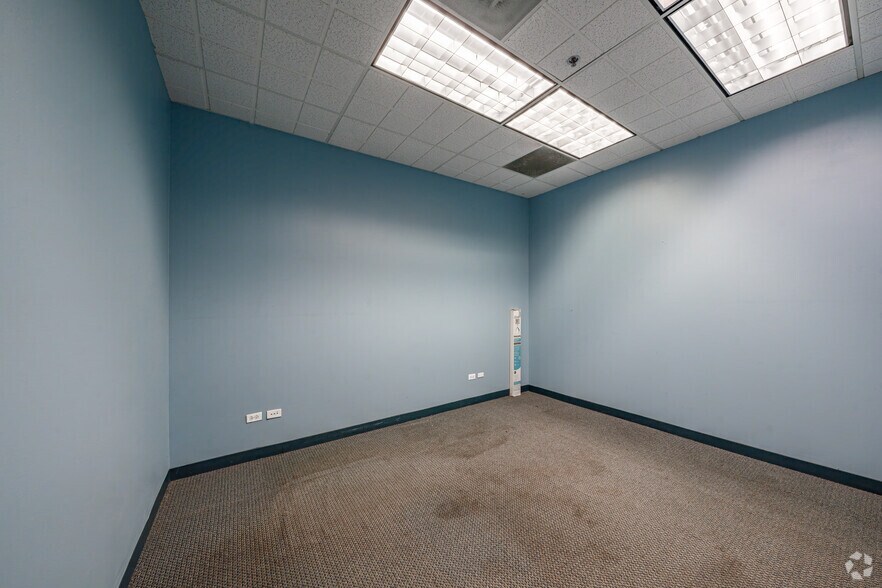 More Photos Of 8741 S Greenwood Ave, Chicago Unknown For Lease