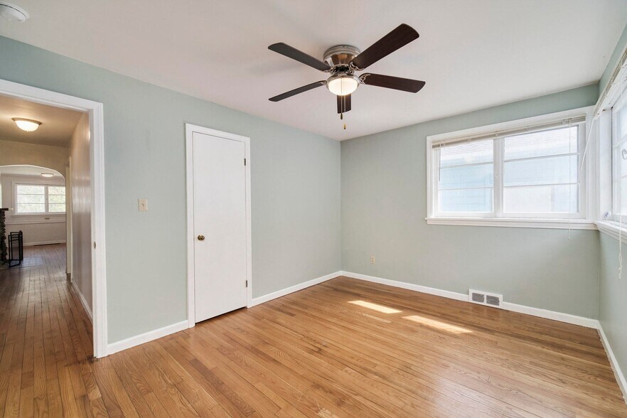 More Photos Of 4990 Main St, Onekama Freestanding For Sale