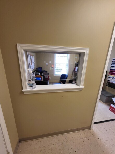 More Photos Of 111 Laurel Creek Rd Se, Calhoun Medical For Lease