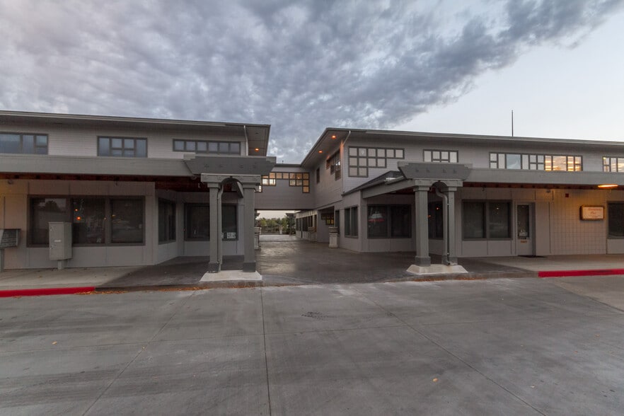 More Photos Of 3050-3250 N Lakeharbor Ln, Boise Loft Creative Space For Lease