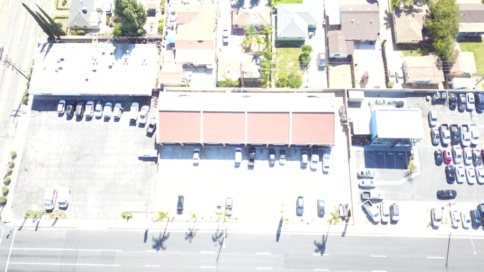 More Photos Of 519 W Foothill Blvd, Rialto Unknown For Lease