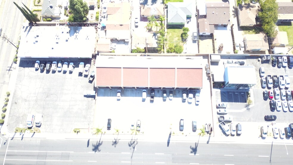 More Photos Of 519 W Foothill Blvd, Rialto Unknown For Lease