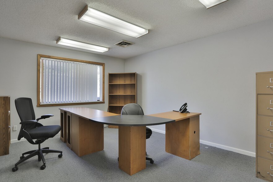 More Photos Of 12640 W Cedar Dr, Lakewood Office For Lease