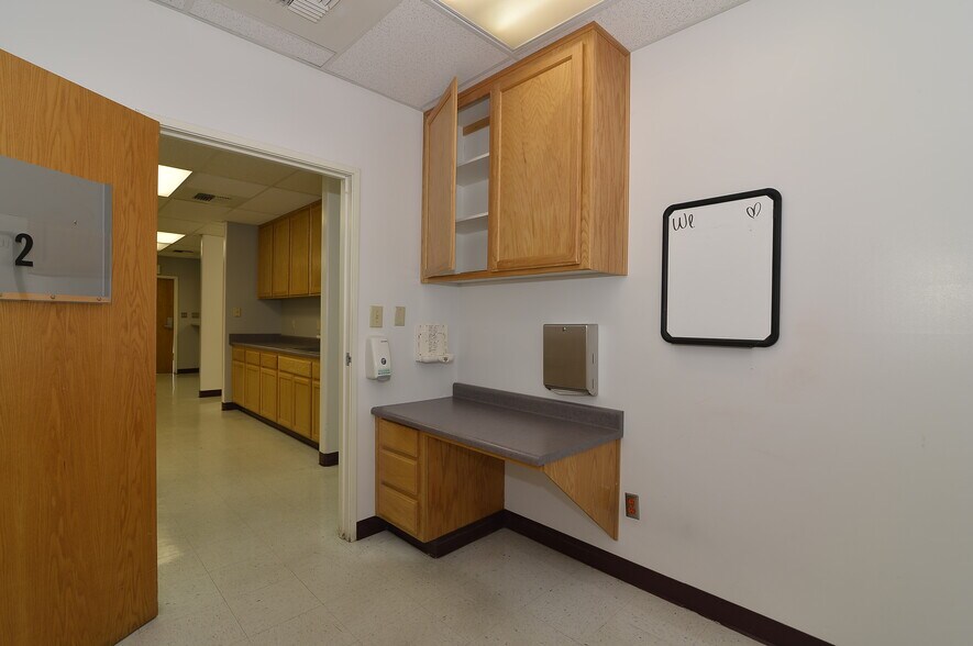 More Photos Of , Bakersfield Office For Sale