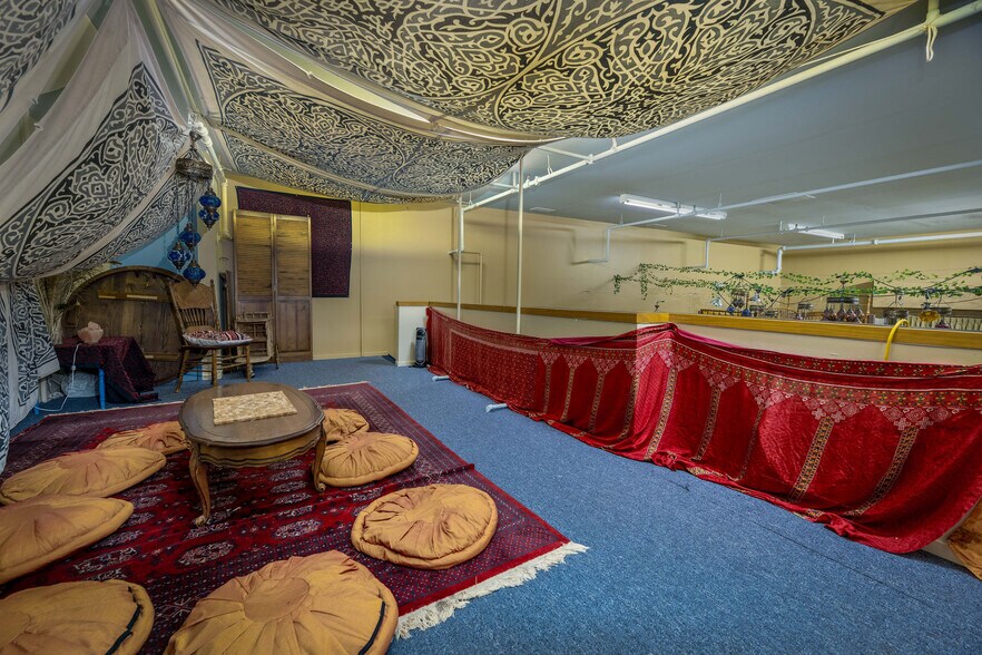 More Photos Of 12150 Charles Dr, Grass Valley Warehouse For Sale