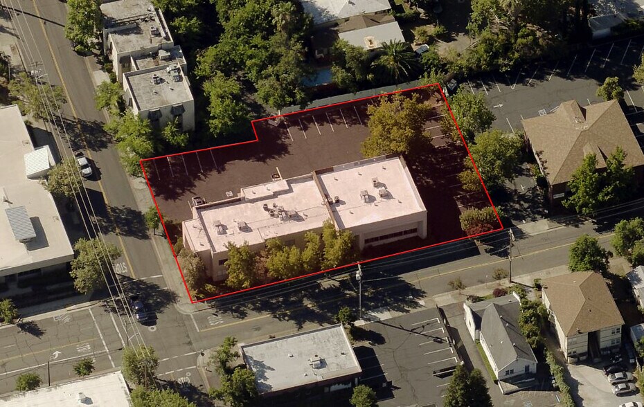 More Photos Of 1300 West St, Redding Office For Lease