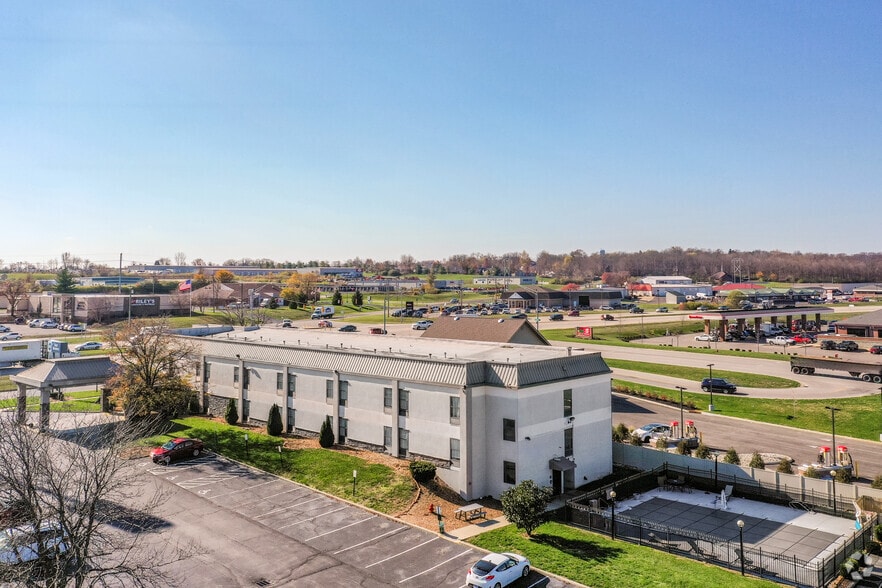 More Photos Of 40 New Garver Rd, Monroe Hotel For Sale