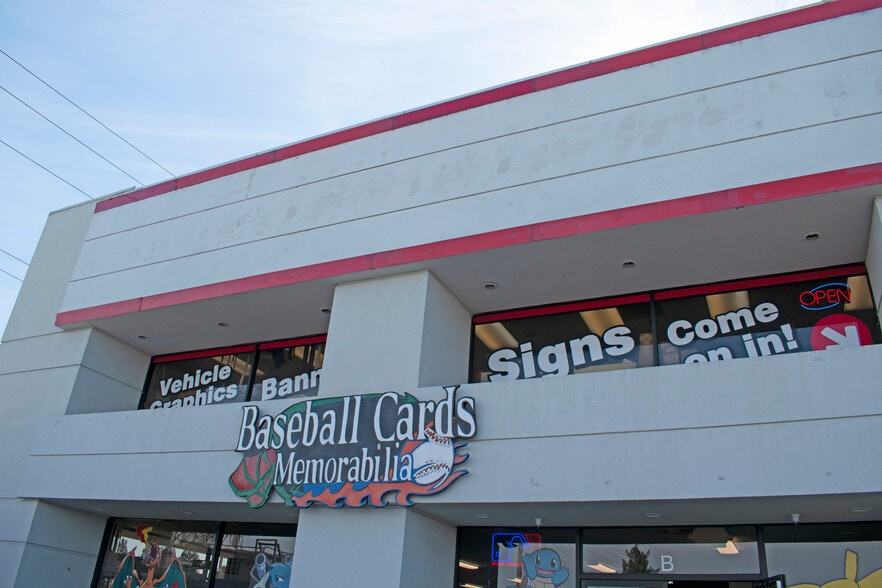 More Photos Of 5800 Redwood Dr, Rohnert Park Showroom For Lease