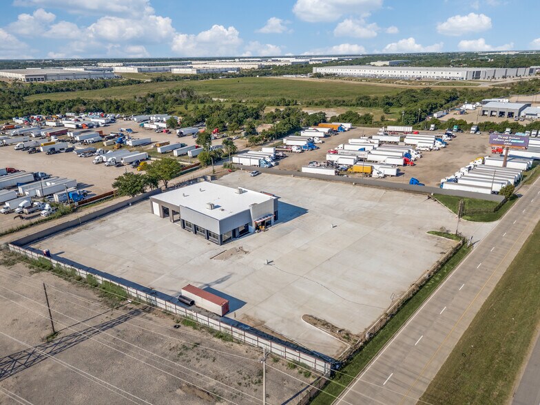More Photos Of 34930 Lyndon B Johnson Fwy, Dallas Industrial For Lease