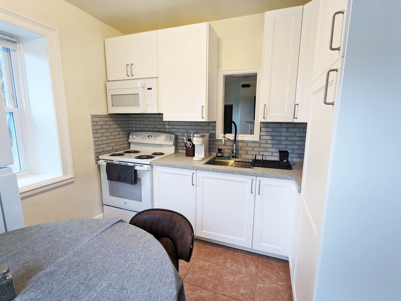 More Photos Of 201 Mansion Dr, Perryville Apartments For Sale