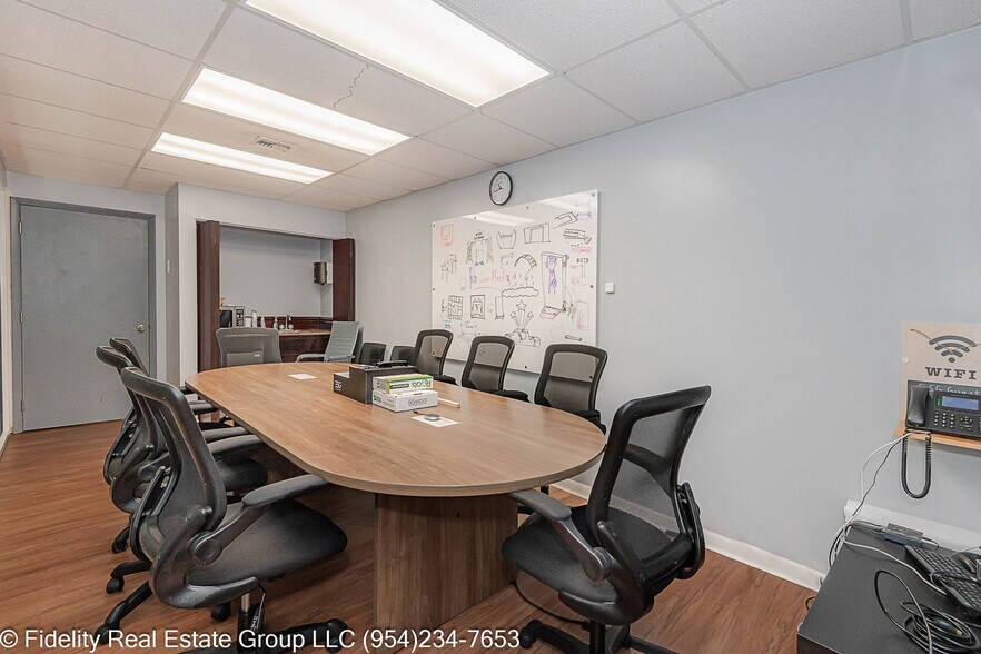 More Photos Of 3650 Coral Ridge Dr, Coral Springs Light Manufacturing For Sale