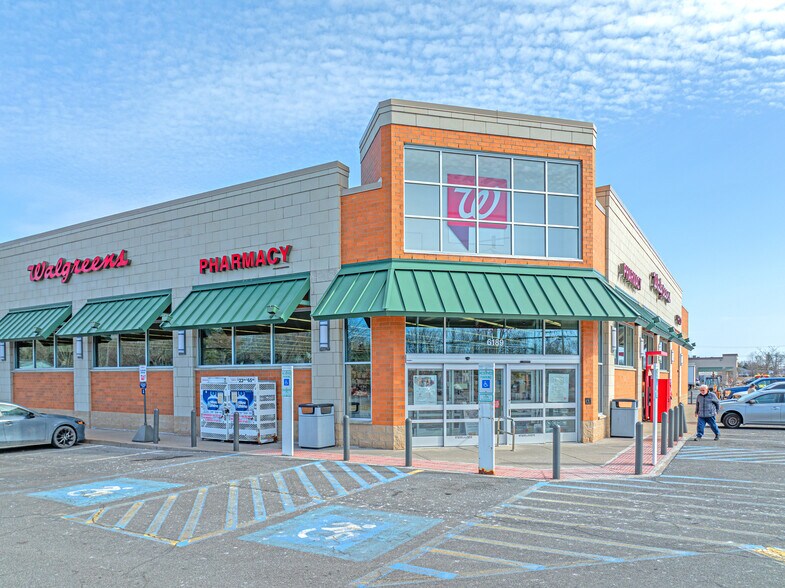 More Photos Of 6189 State Route 31, Cicero Drugstore For Sale