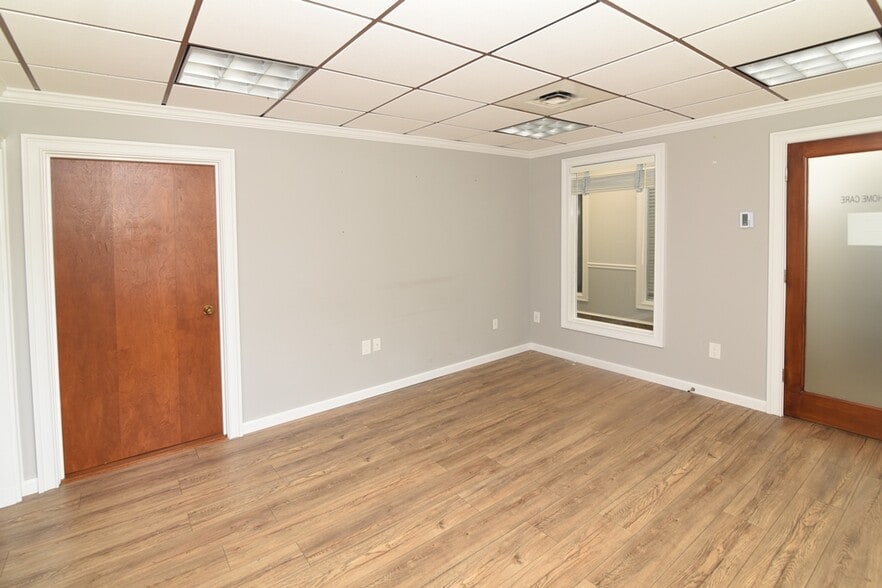 More Photos Of 155 Main St, Brewster Office For Sale