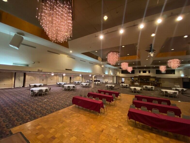 More Photos Of 901 Dual Hwy, Hagerstown Restaurant For Sale