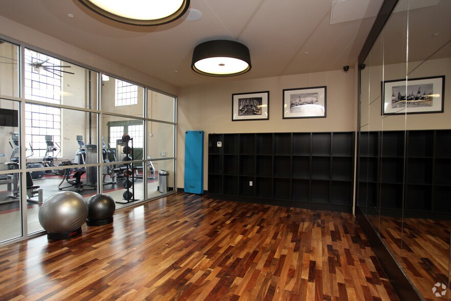 More Photos Of 575 E 4th St, Winston-Salem Apartments For Lease