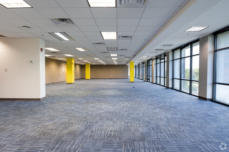 More Photos Of 2400 Presidents Dr, Montgomery Office For Lease