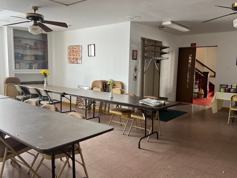 More Photos Of 218 E Franklin St, Jackson Religious Facility For Sale