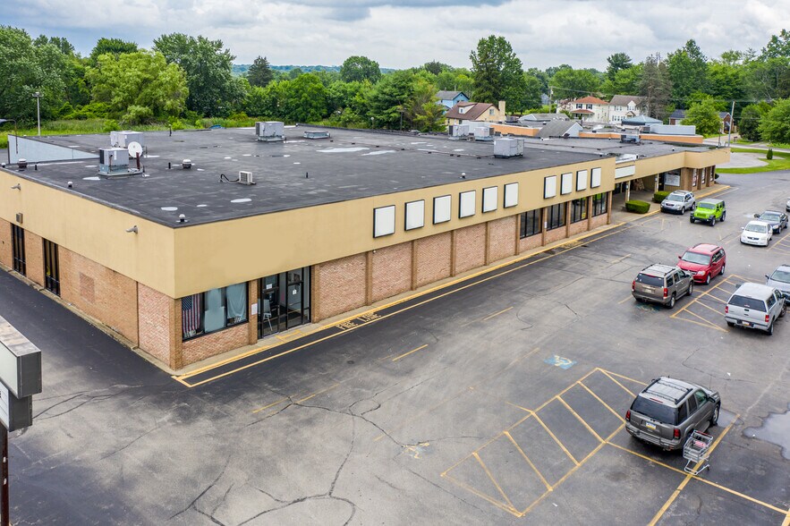 More Photos Of 823-829 Sharon New Castle Rd, Farrell Storefront Retail Office For Lease