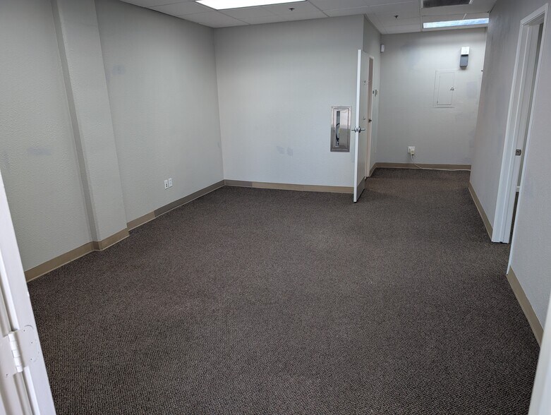 More Photos Of 2828 University Ave, San Diego Multifamily For Sale