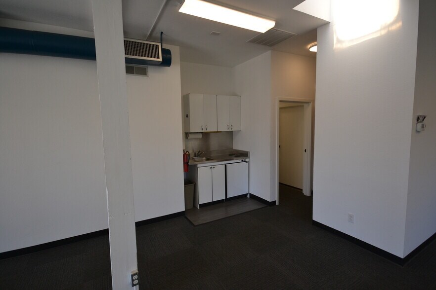 More Photos Of 2608 9th St, Berkeley Office For Lease