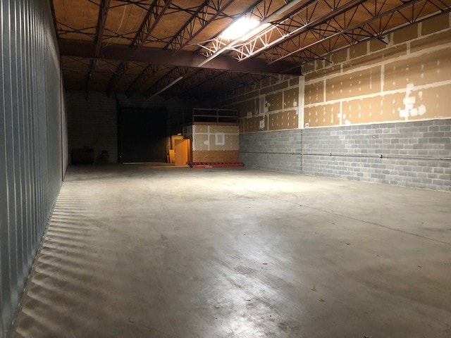 More Photos Of 44 Industrial Park Dr, Waldorf Warehouse For Lease