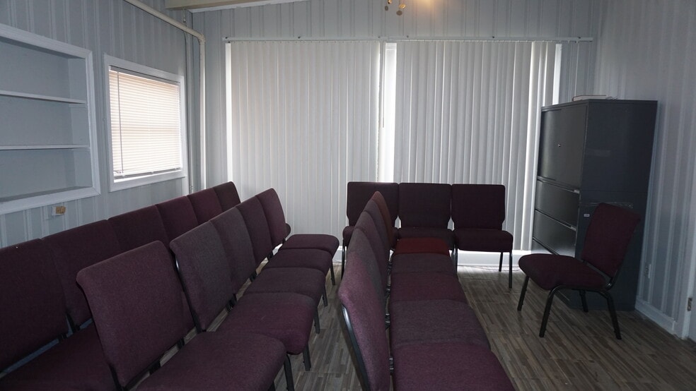 More Photos Of 2589 Tilson Rd, Decatur Religious Facility For Lease