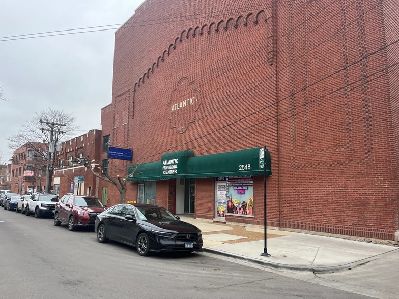 More Photos Of 3948 W 26th St, Chicago Loft Creative Space For Lease