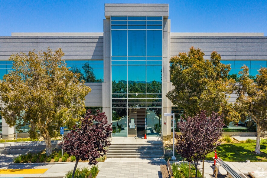 More Photos Of 1100 Island Dr, Redwood City Office For Lease