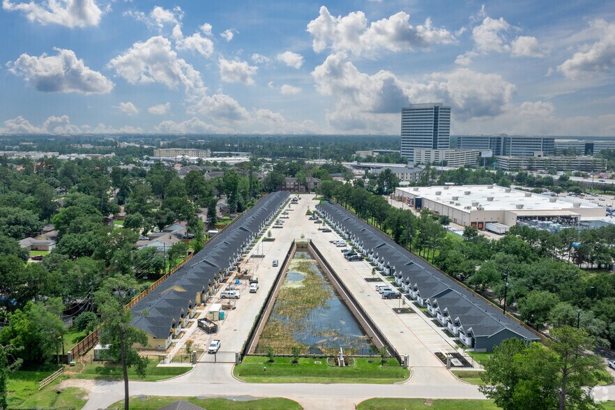 More Photos Of 10317 Lake Rd, Houston Apartments For Sale