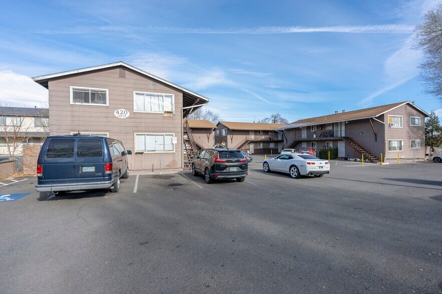 More Photos Of 420 Lee St, Carson City Apartments For Sale