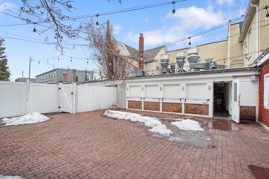 Primary Photo Of 96-100 South St, Oyster Bay Storefront Retail Residential For Lease