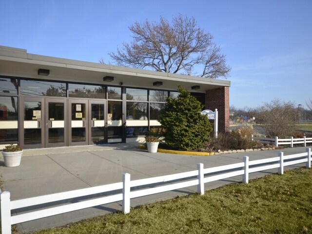More Photos Of 339 Snedecor Ave, West Islip Medical For Lease