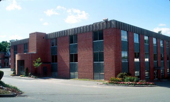 More Photos Of 40 Washington St, Wellesley Office For Lease