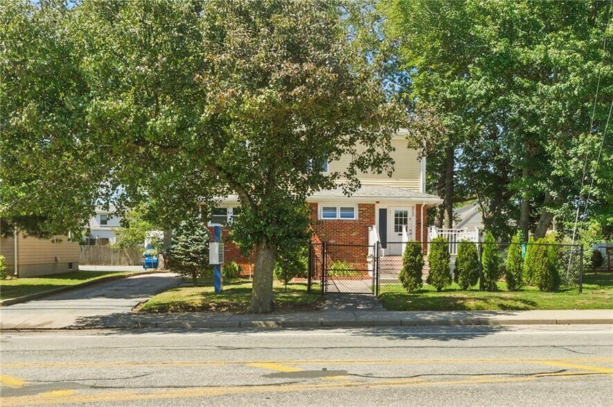 Primary Photo Of 2789 Post Rd, Warwick Office Residential For Sale