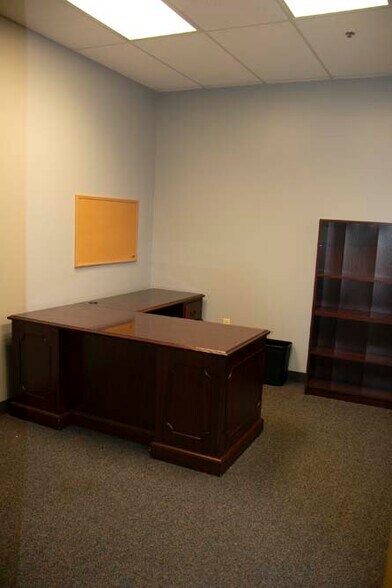 More Photos Of 1180 Jefferson Rd, Rochester Unknown For Lease