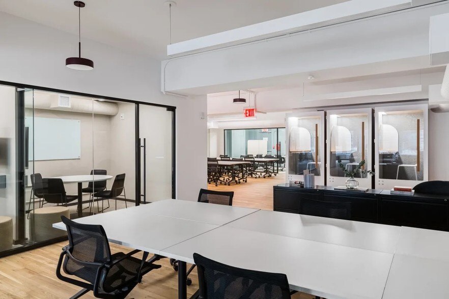 More Photos Of 184 Fifth Ave, New York Office For Lease