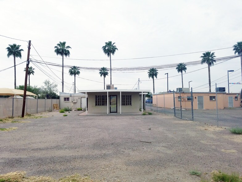 More Photos Of 4810 W Glendale Ave, Glendale Office For Sale