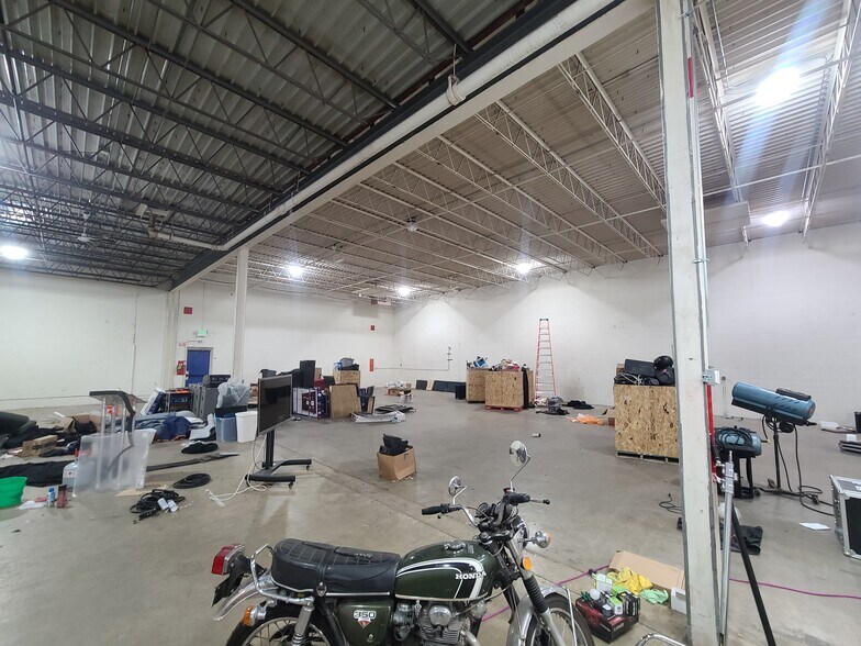 More Photos Of 2360 N Nevada Ave, Minneapolis Warehouse For Sale