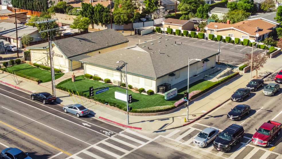 Primary Photo Of 16605 Devonshire St, Granada Hills Medical For Lease