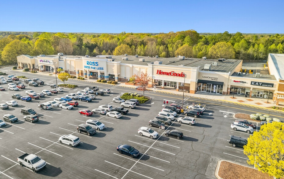 More Photos Of 598 River Hwy, Mooresville Unknown For Lease