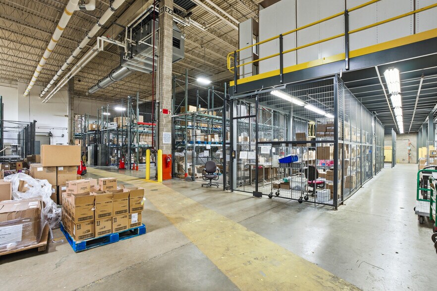 More Photos Of 199 Grandview Rd, Skillman Manufacturing For Lease