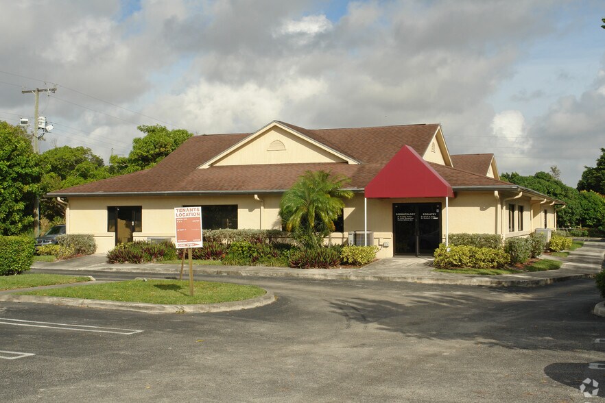 Primary Photo Of 715 W Boynton Beach Blvd, Boynton Beach Medical For Lease