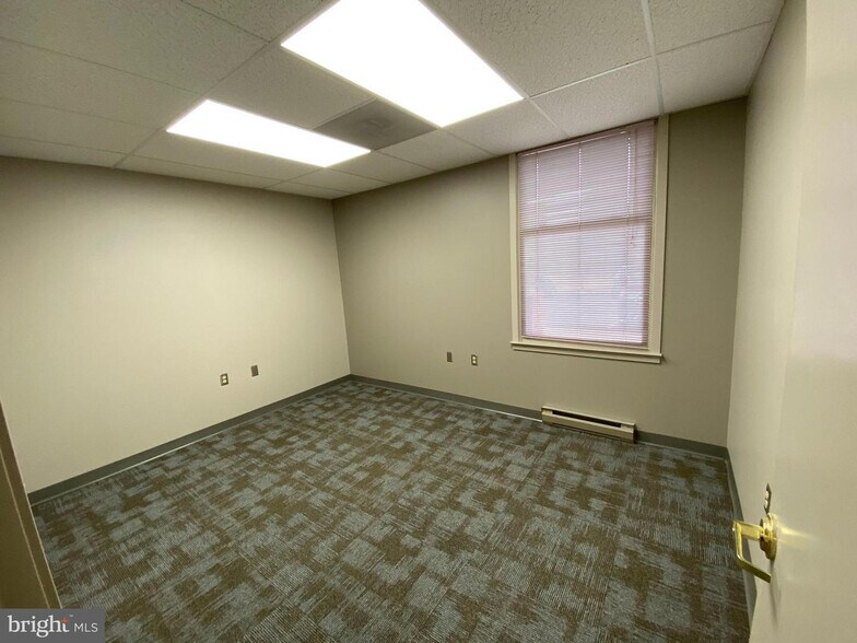 More Photos Of 20311 Lappans Rd, Boonsboro Medical For Sale