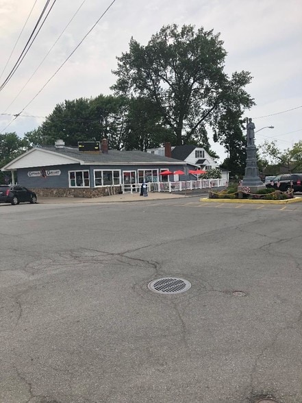 More Photos Of 5885 Main, Olcott Restaurant For Sale